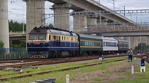 DF11 0442牵引检测车通过 CA BSP WX25T 999247 XL25G
