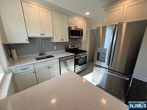 Downtown Teaneck Pet Friendly Apartments - 1,460 Rentals | Apartments.com