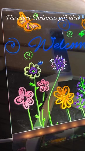 Glow Message Board with colorful pen ✨ 𝐒𝐩𝐞𝐜𝐢𝐟𝐢𝐜𝐚𝐭𝐢𝐨𝐧𝐬: ✅Pen: Seven different colors ( Yellow, green, orange, dark blue, white, pink, purple ) ✅Material: Scratch Resistant Acrylic Sheet ✅Size : 15 cm ✅LED Light: Warm Yellow ✅Input Power: 5 V, 1A ( Power: 2W ) ✅USB cable length: 3 feet ✅ holder included #viralreelsfb #homedecor #fypシ゚viralシ #homedecoration #fbreelsvideo | The Light Room BD