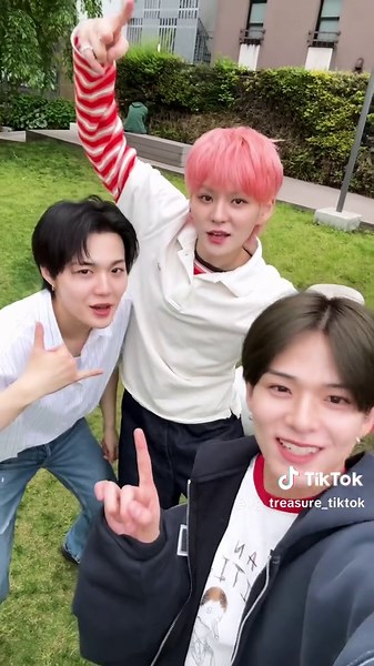 Treasure's 'Call Me Maybe' Dance Performance