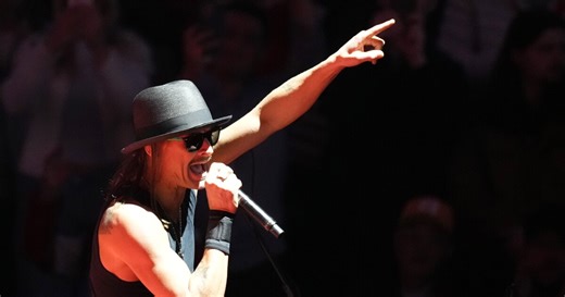 Here's what happened at Kid Rock's alternative halftime show