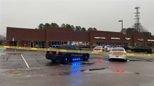 1 dead in Durham shooting at shopping center