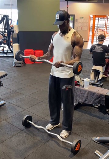 Gros Biceps : La Méthode Efficace 💪