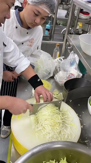 Super Fast Green Cabbage Cutting Skills 🥬 | Amazing Chef Knife Skills & Vegetable Cutting Tricks