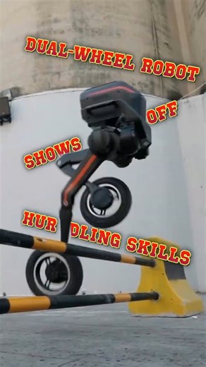 103K views · 547 reactions | Robot hai bánh của Trung Quốc thể hiện kỹ năng vượt rào Bạn đã chán leo cầu thang chưa? Ngày mà robot hai chân TRON 1 của LimX Dynamics làm điều đó thay bạn sẽ không còn xa nữa. #robot #TRON1 | China Xinhua News | Facebook