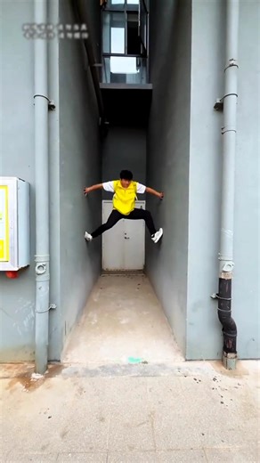 "Math Class Bunk Turned Into Action Movie 😂~mini wood toy-woodworking art skill/wood hand #shorts