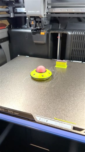 3D Printed UFO That Spins Without Bearings 🛸 Smoothest Desk Fidget Toy Ever! #3dprinting #fidgettoy