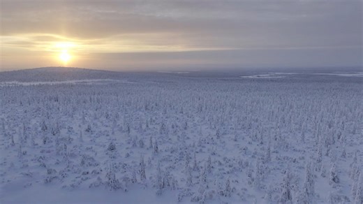 Vues de drones : la majestueuse toile de glace de la toundra