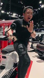 เปิดตัว Lambretta J200 ฝาข้างโลหะ เครื่องหม้อน้ำ 99,800.-