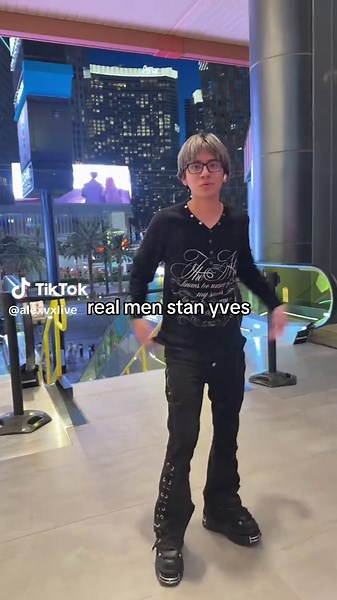 Yves: K-Pop Sensation with Grammy Potential