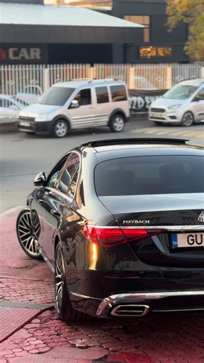 Mercedes S400 & Maybach: Arabalar ve Müzik