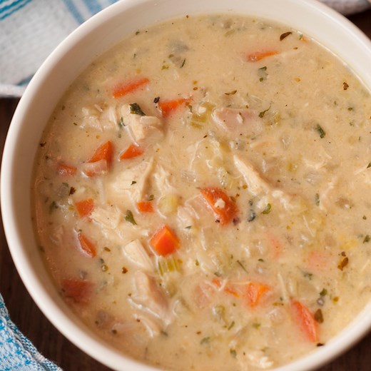 8.8M views · 2.7K reactions | COPYCAT PANERA CHICKEN & WILD RICE SOUP...