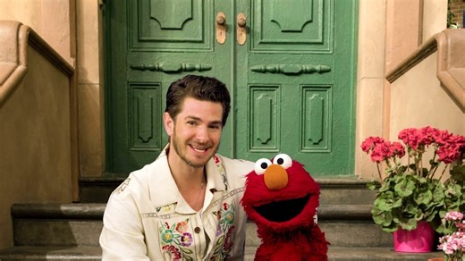 Andrew Garfield Talks About Grief With Elmo While Remembering His Late Mum