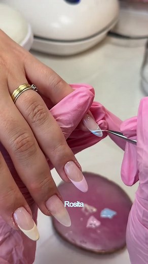 Set de uñas de tonos pastel 🍰 🩵🎀 • herramientas de @STALEKS Cod descuento 10OFFMARTA broca de retirada azul: STALEKS EXPERT Fresa de carburo duro «cono» azul, diámetro 6 mm, parte Pusher amarillo: https://store.staleks.com/es/products/staleks- uniq-10-type-2-gummy-rounded-narrow-and-beveled-pusher Broca cutícula: STALEKS EXPERT Fresa de diamante «Gema redondeada» azul, diámetro 1,2 Alicates: STALEKS EXPERT 90 Alicates profesionales para la piel, 9 mm #nails #manicure #uñas #staleks_spain #uña