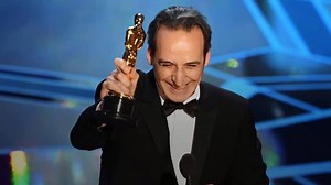 14K views · 43 reactions | Un Oscar pour le Français Alexandre Desplat, roi des musiques à Hollywood ! | Europe 1 | Facebook