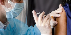 Scientists Eye Potential Culprit Behind Covid-19 Vaccine Allergic Reactions