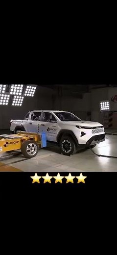 😱 Hilux Crash Test SHOCKS Everyone – 5-Star Safety!