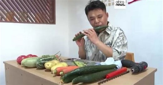 Insolite : un Chinois transforme des légumes en instruments de musique | Africanews