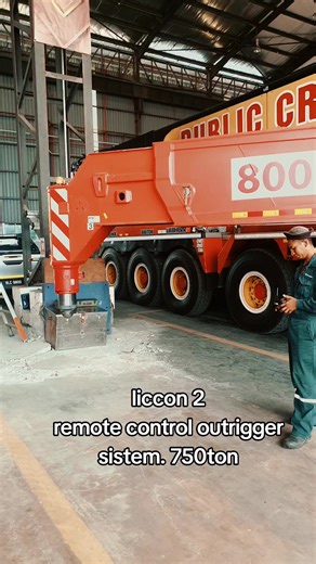 Liebherr LTM1750 Crane with Remote Control System