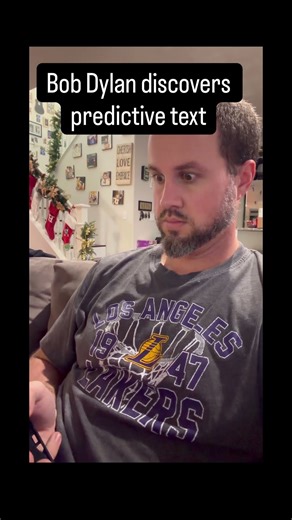 Bob Dylan Discovers Predictive Text. #musichumor #comedy