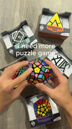 Dear Santa, please bring us more Meffert’s 🙏🏼 #meffertspuzzles #mefferts #pyraminxcube #ghostcube #rubikscube