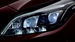 1.7K views · 125 reactions | MULTIBEAM LED: La nueva tecnología de faros de Mercedes-Benz está estableciendo nuevos estándares en cuanto a diseño, tecnología y la seguridad vial. | Mercedes-Benz Costa Rica | Facebook