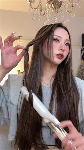 大人っぽいゆる巻きヘアスタイルの作り方