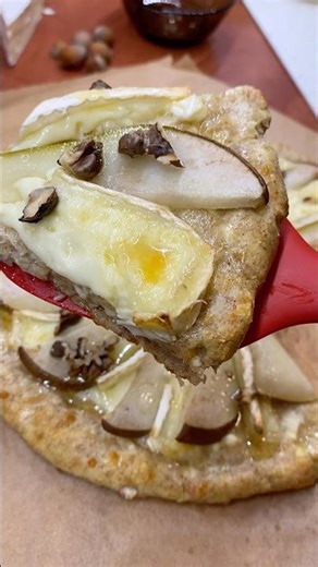 Pear & Brie Cottage Cheese Pie