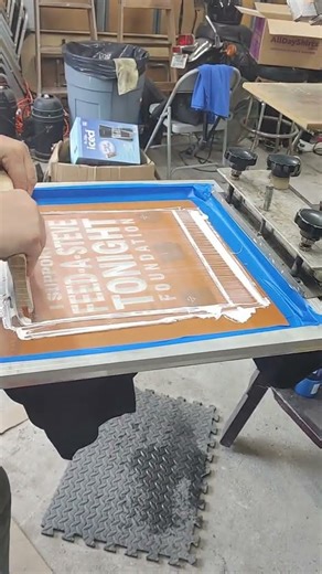 One color print in action. That's how you do it.