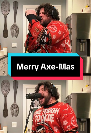 Merry Christmas, ya filthy animals Gear Used: @Shure SM7B microphone @Focusrite Scarlett 18i8 interface @Sennheiser HD600 headphones Plugins Used: @Joey Sturgis Tones | JST Howard Benson Vocal JST EQ Melodyne Assistant DAW: @Avid Pro Tools Video Editor: Final Cut Pro #iceninekills #music #metalcore #metal #christmas @🩸ICE NINE KILLS🩸 @Dan Sugarman @Ricky Armellino @Joe Occhiuti @patrickgalante @fearlessrecords