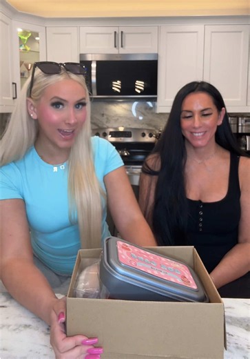 I LOVE THESE @sharkeatmart @mama hahn #squishy #satisfying #review #asmr