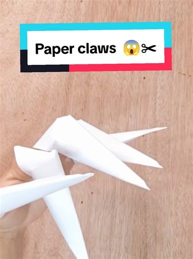 Learn how to make paper claws step by step! Super easy, fun and perfect to play with or decorate. Would you try this? #paperclaws #papercraft #diycrafts #origamiart #craftideas