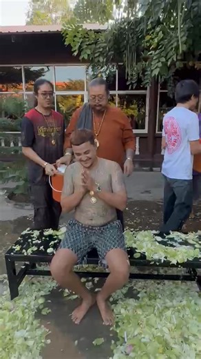 9แรกของปี ขอให้เป็น9ที่มีความสุข ความเจริญ ร่ำรวย มั่งคง ตลอดปีและตลอดไป🙏 #เศรษฐีลูกพ่อแก่ #วิชาดีบ้านทองเนียม #ศิษย์พระฤาษีพยัคฆราชมุนี | Pi Roon Sit