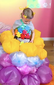 140K views · 97 reactions | You won’t believe this inflatable trash bag dress | 5-Minute Crafts Like | Facebook