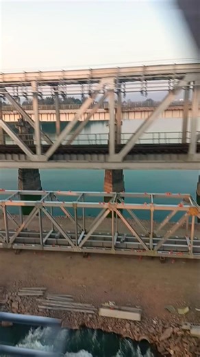 ఈ Bridge చాలా బాగుంది నాకు నచ్చింది #trending #waterfall # viral#adventure#nature