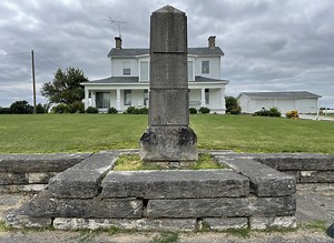 Center of United States Population in 1890 Monument (Decatur, Indiana)