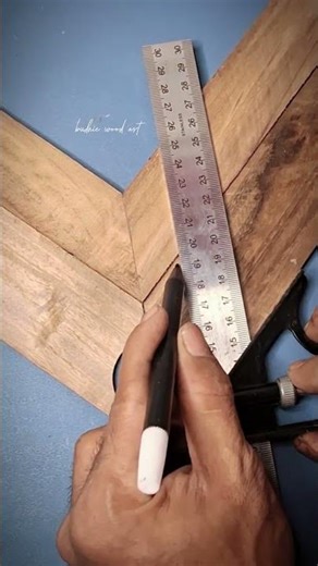 How to Create a Perfect Interlocking Miter Joint #shorts