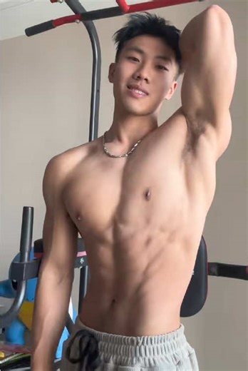#chinesemalegallery #chinesealpha #chinesemen #chineseboy #chinesehandsome #muscle #alphamale #chineseboyfriend #中華イケメン #中国イケメン #彼氏感 #雄感 #マッチョ #腰力 #性张力 #中国男人 #体育会系 视频号＠小楠爱撸铁