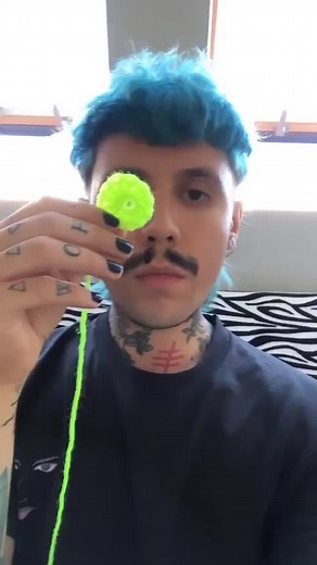 DIY Knit Yellow Wool Mask and Hat | Berlin Lockdown