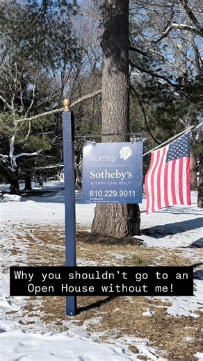 Bonnie Mackey on Instagram: "Here’s the deal. Stop going to open houses without me. I know that sounds crazy, but that Sunday open house stroll? It’s costing you houses. Here’s what’s actually happening: ✨You’re showing your cards. Every “OMG I love this kitchen” comment? The listing agent just texted the seller that you’re hooked. Your negotiating power? Gone. ✨You have zero representation. The listing agent works for the seller. Not you. They’re extracting info to get THEIR client the best dea