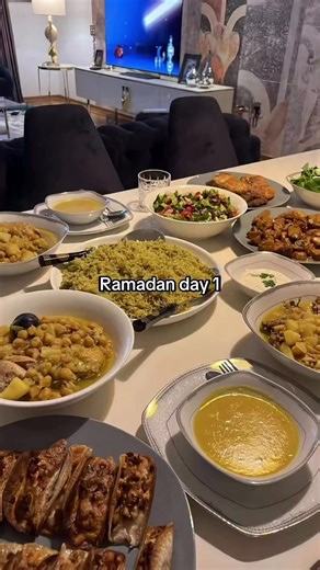 Ramadan day 1 vs day 7 | Credits to @Azfarmy #muslim #ramadan #iftar