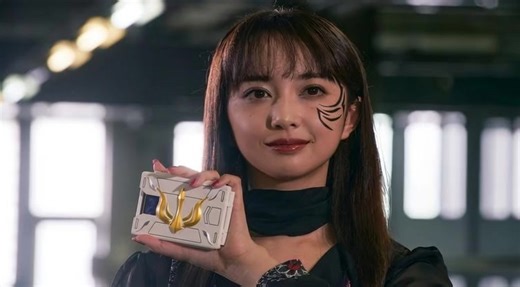 Arisa Komiya kiss #จูบ #kiss #gobuster