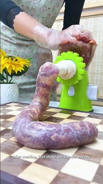 Product Link in Bio ( # 994 ) ‪@MaviGadgets‬ ▶️ Homemade Manual Meat Grinder Mincer Machine