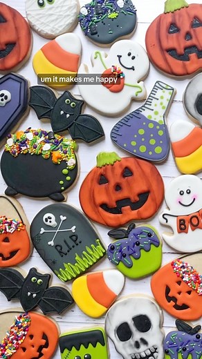 Sick of your colors bleeding into each other? Color bleed is when one color kind of bleeds into the next once dry. This can happen because your icing is too thin and/or has too much food coloring, among other reasons. Here are some ways to prevent color bleed: 🍪Don’t use too thin of a flood consistency (in other words, use the thickest consistency possible for each application) 🍪Use high quality food coloring 🍪Allow the colors to develop (icing color gets darker over time) 🍪Color your white