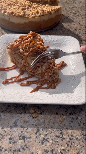 Apple crisp cheesecake creamy dessert