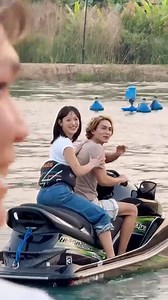 4.9M views · 10K reactions | ep 2 ตอนนางเอกเจอพระเอกครั้งแรก แล้วพระเอกพานางเอกขี่เจ็ทสกี #ชาลีกามิน #แน็กกามิน #แน็กชาลี #ชาลี #กามิน | เด็กชายอาเธอร์ Arthur Alanta Potjes | Facebook