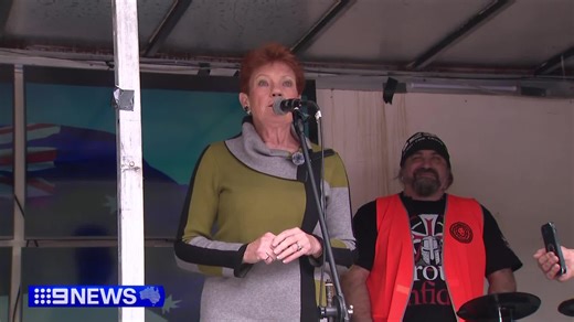 One Nation Leader Pauline Hanson has travelled to Melbourne to join an anti-immigration rally in the city. She was heckled by opposing demonstrators as she spoke, sparking scuffles in the crowd. #9News | 9 News