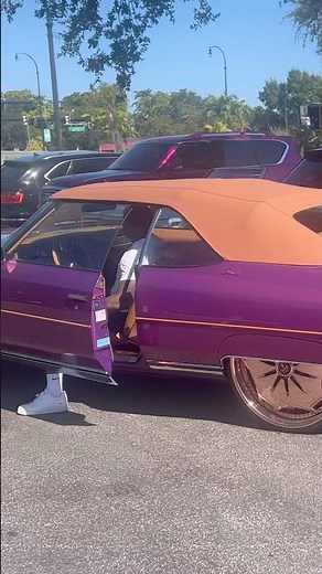 Custom Rosegold 26” DUB Floaters ordered by C2C Custom for Sim1’s Chevy Vert