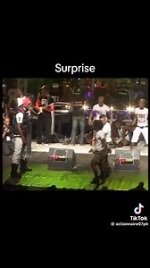 2011. La surprise de TV3 DJ au concert de son petit frère DJ Arafat. Il s'était pas vu depuis 3ans . | OMACI Le Mag
