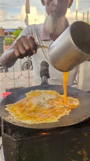 খুলনার ভাইরাল জোড়া ডিম ঘোটা তৈরি দেখুন। #streetfood